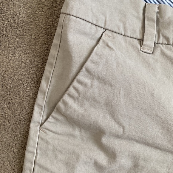 Tommy Hilfiger tan shorts - Picture 7 of 9